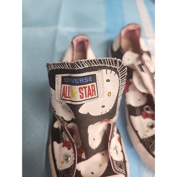 Hello Kitty x Converse Chuck Taylor All Star Black Youth US 3 - Picture 3 of 7